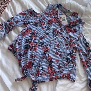 Floral Shoulder Peep Blouse